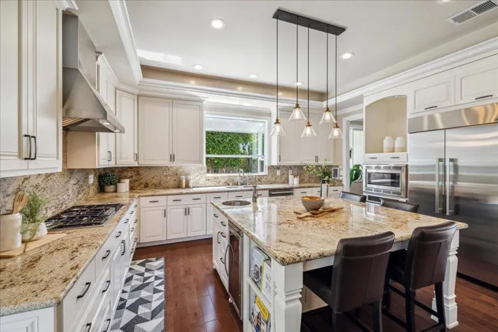 13744 Camino Rico, Saratoga, California 95070