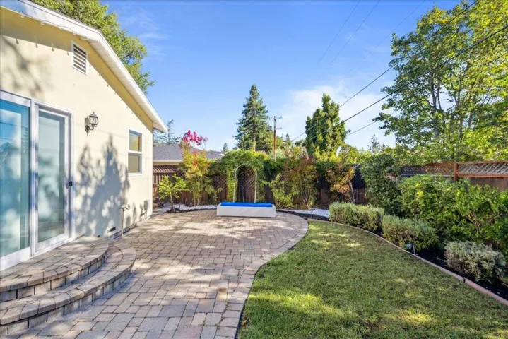 13744 Camino Rico, Saratoga, California 95070