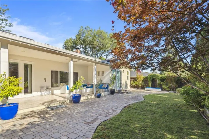 13744 Camino Rico, Saratoga, California 95070