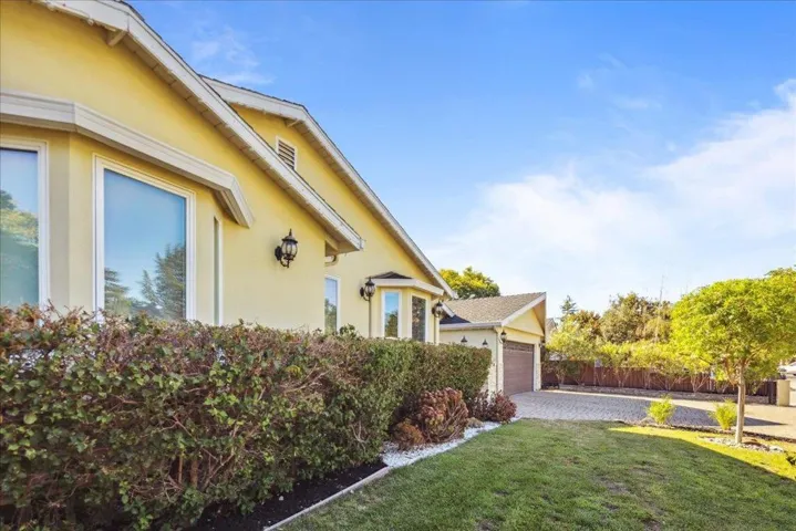 13744 Camino Rico, Saratoga, California 95070