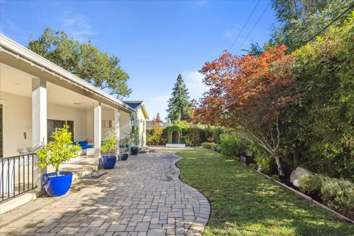 13744 Camino Rico, Saratoga, California 95070