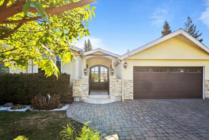 13744 Camino Rico, Saratoga, California 95070