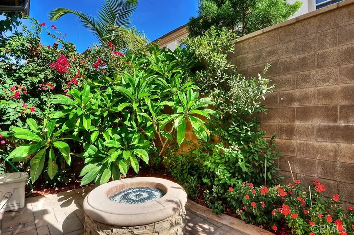 35 Shellbark, Irvine, California 92618