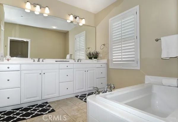 35 Shellbark, Irvine, California 92618
