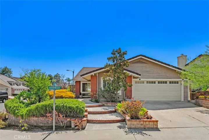 Fabulous single level, corner lot in the sought after neighborhood of Serrano Highland.