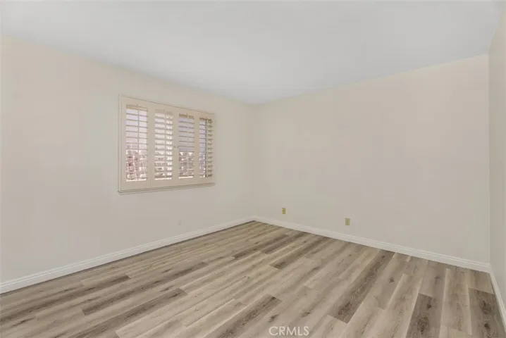 Guest bedroom.