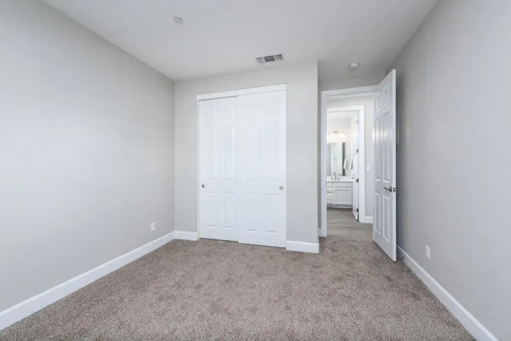 720 Moonlight Court, Dixon, California 95620