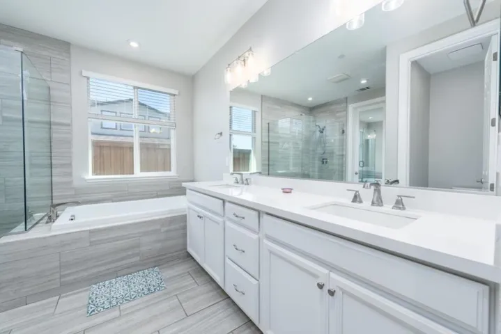 720 Moonlight Court, Dixon, California 95620