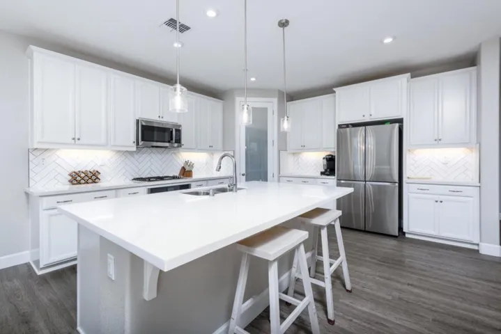 720 Moonlight Court, Dixon, California 95620