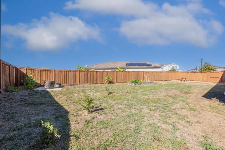 720 Moonlight Court, Dixon, California 95620