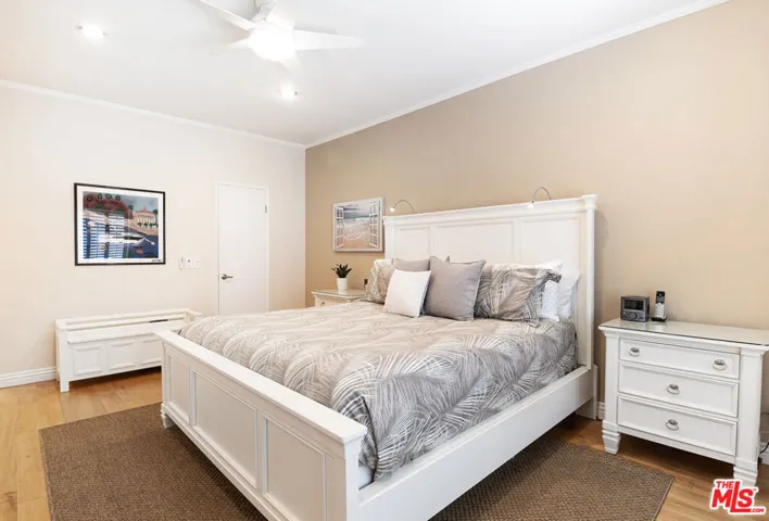 306 Bora Bora Way 212, Marina Del Rey, California 90292