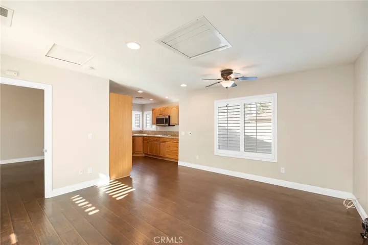 Casita Family Room & Kitchen