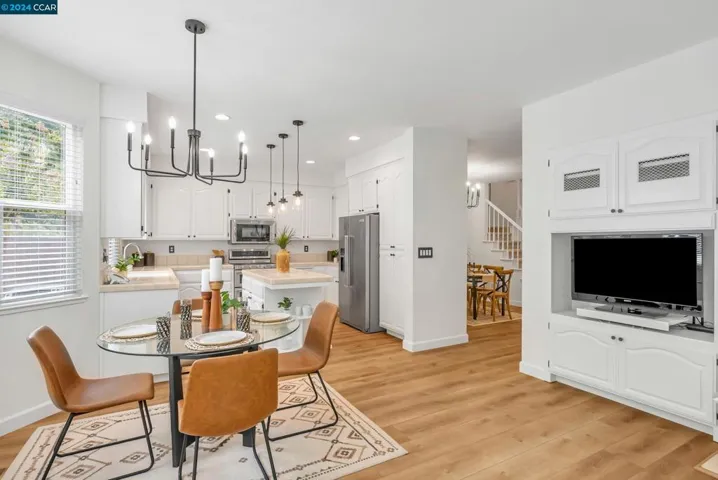 210 Round House Pl, Clayton, California 94517