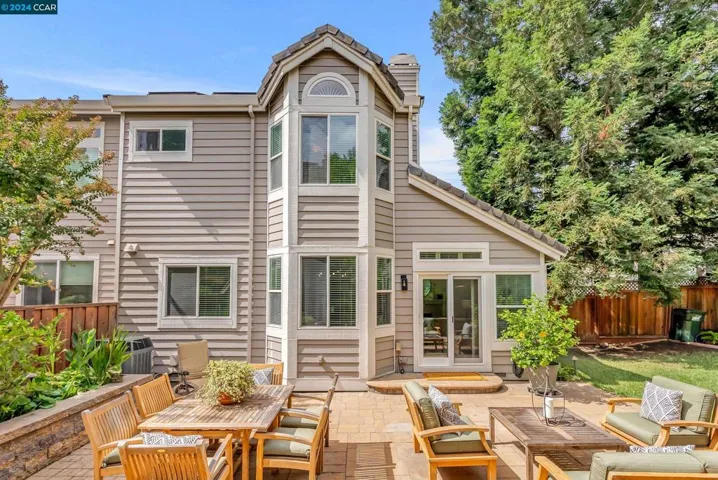 210 Round House Pl, Clayton, California 94517