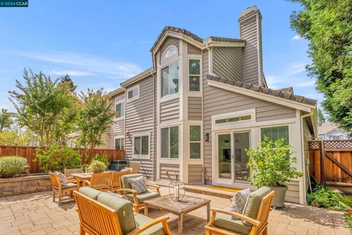 210 Round House Pl, Clayton, California 94517