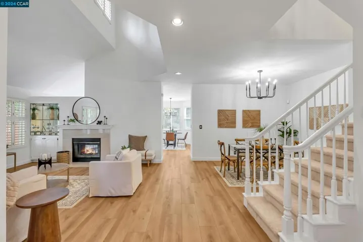210 Round House Pl, Clayton, California 94517