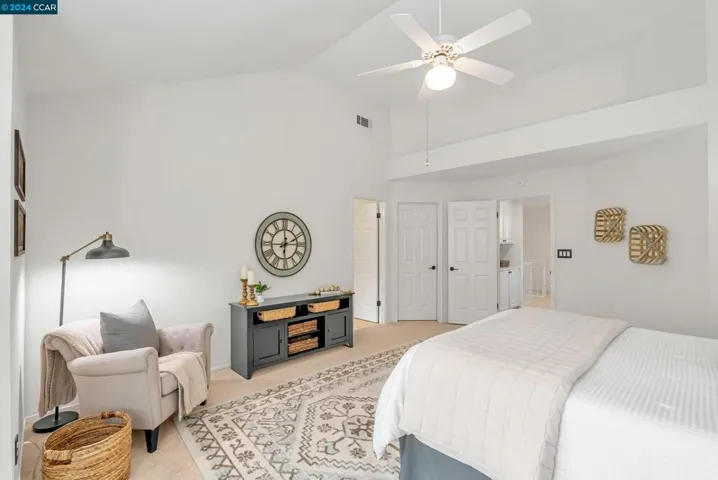 210 Round House Pl, Clayton, California 94517