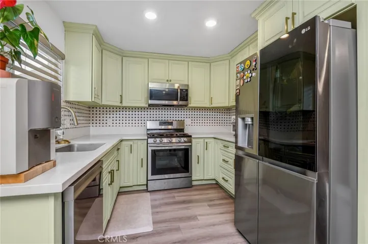 2163 W Essex Circle, Anaheim, California 92804