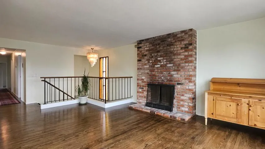 651 Parkview Circle, Pacifica, California 94044