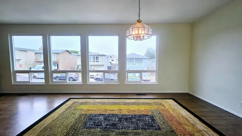 651 Parkview Circle, Pacifica, California 94044