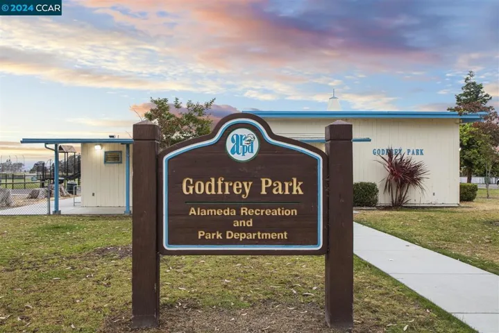 3322 Fir Avenue, Alameda, California 94502
