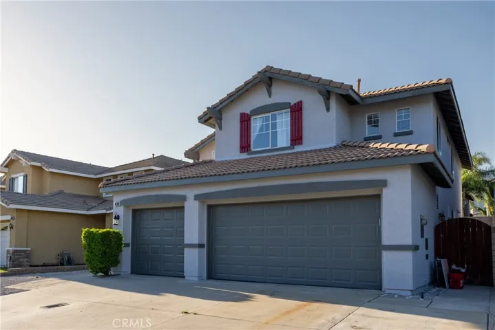 14708 Saddlepeak Drive, Fontana, California 92336