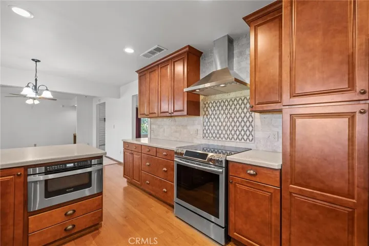 905 Bermuda Street, Bakersfield, California 93309