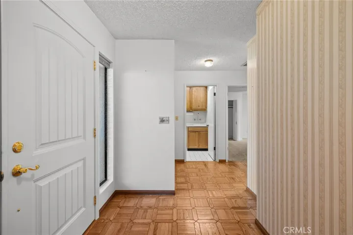 905 Bermuda Street, Bakersfield, California 93309