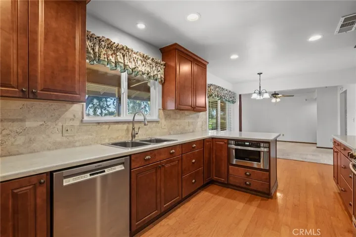 905 Bermuda Street, Bakersfield, California 93309