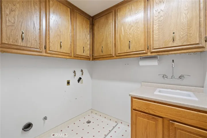 905 Bermuda Street, Bakersfield, California 93309