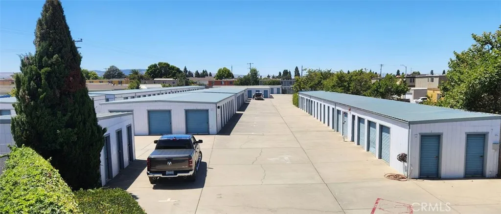 1745 S Lincoln Street, Santa Maria, California 93458