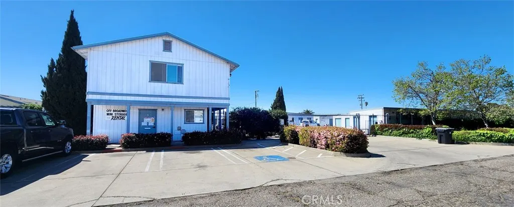 1745 S Lincoln Street, Santa Maria, California 93458