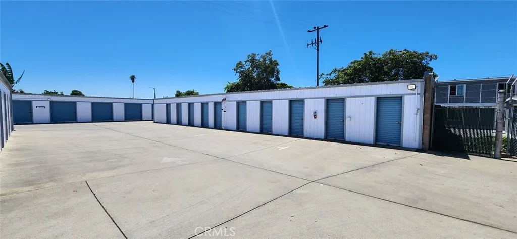 1745 S Lincoln Street, Santa Maria, California 93458