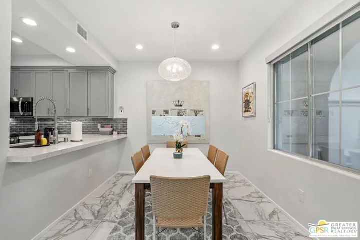 380 Ameno Drive, Palm Springs, California 92262