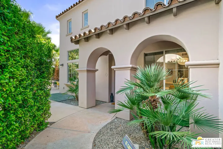 380 Ameno Drive, Palm Springs, California 92262