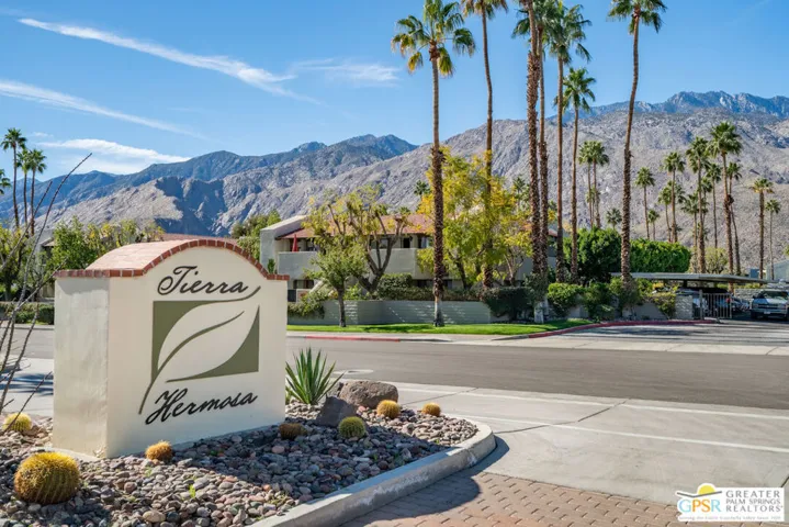 380 Ameno Drive, Palm Springs, California 92262