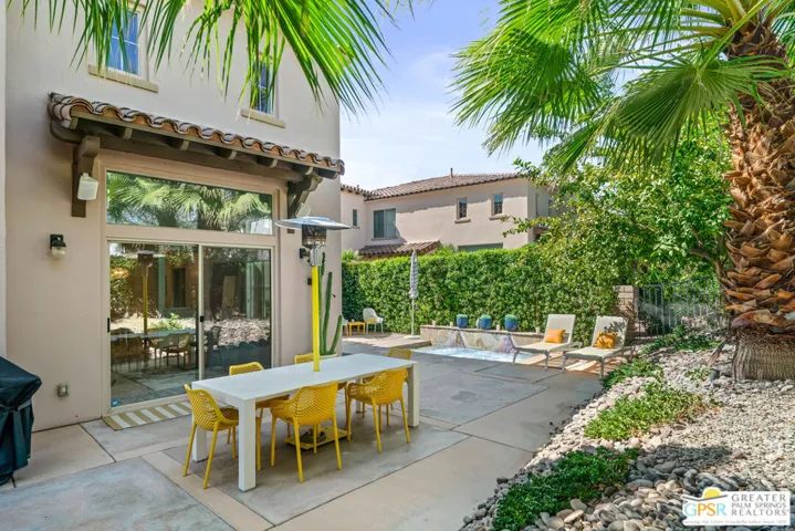 380 Ameno Drive, Palm Springs, California 92262