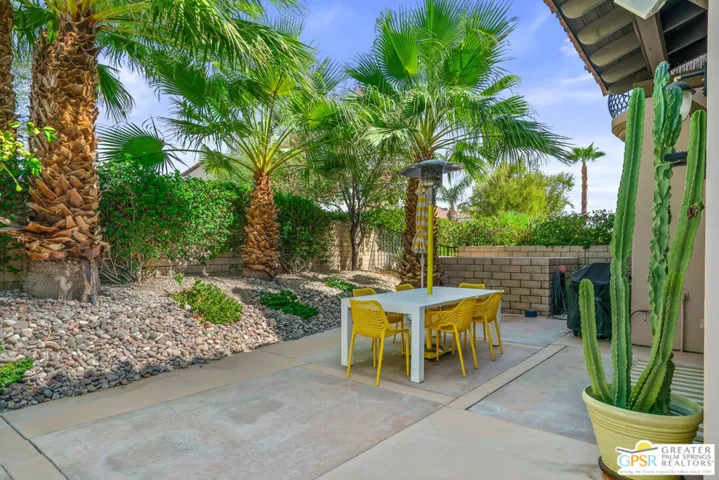 380 Ameno Drive, Palm Springs, California 92262