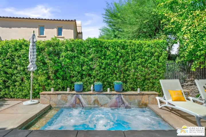 380 Ameno Drive, Palm Springs, California 92262