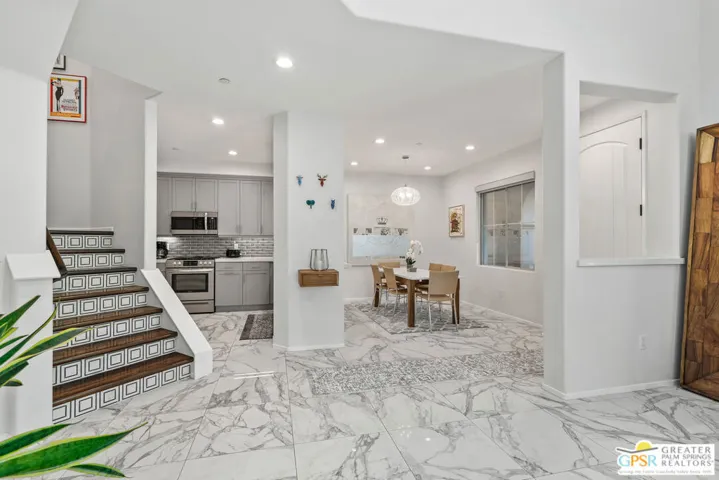 380 Ameno Drive, Palm Springs, California 92262