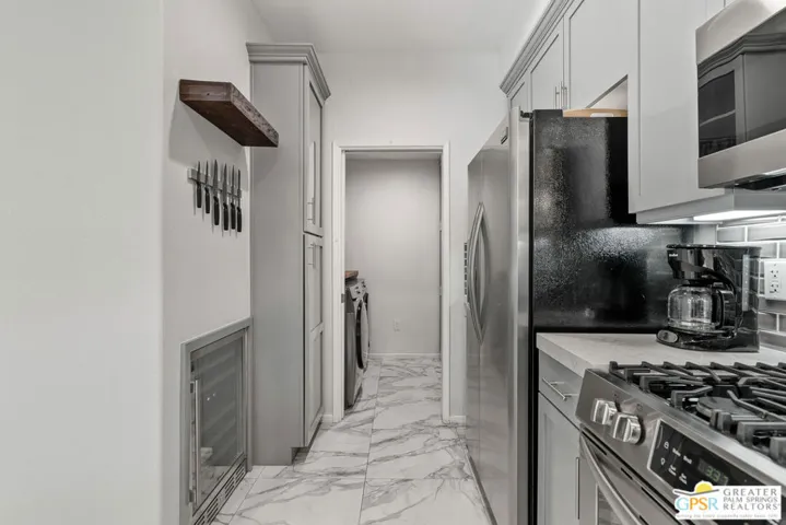 380 Ameno Drive, Palm Springs, California 92262