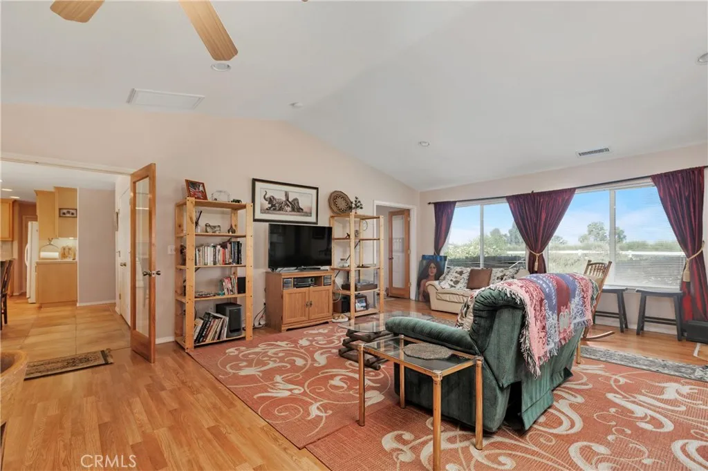 5055 Rancho La Loma Linda Drive, Paso Robles, California 93446 home-pic-10