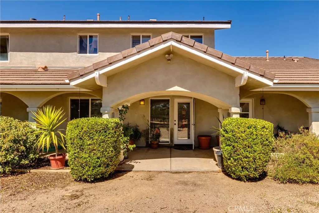 5055 Rancho La Loma Linda Drive, Paso Robles, California 93446 home-pic-6