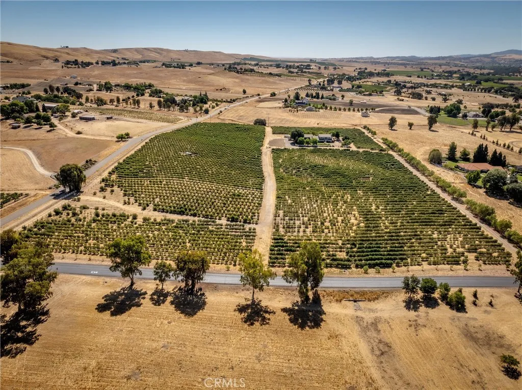 5055 Rancho La Loma Linda Drive, Paso Robles, California 93446 home-pic-49