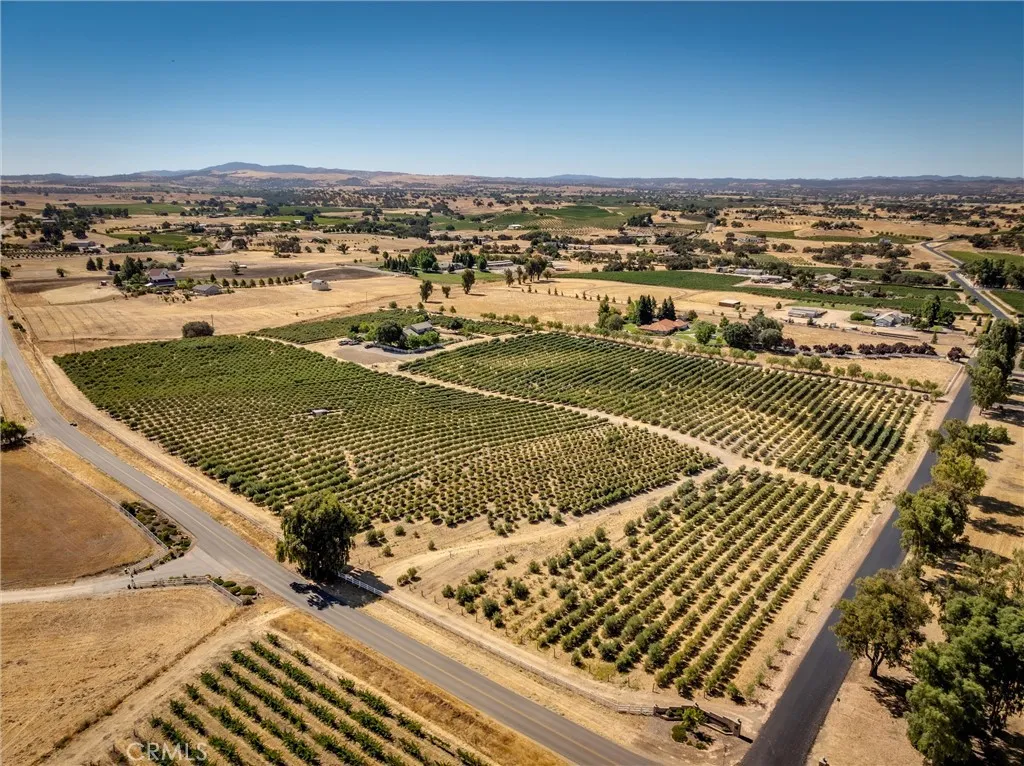 5055 Rancho La Loma Linda Drive, Paso Robles, California 93446 home-pic-47