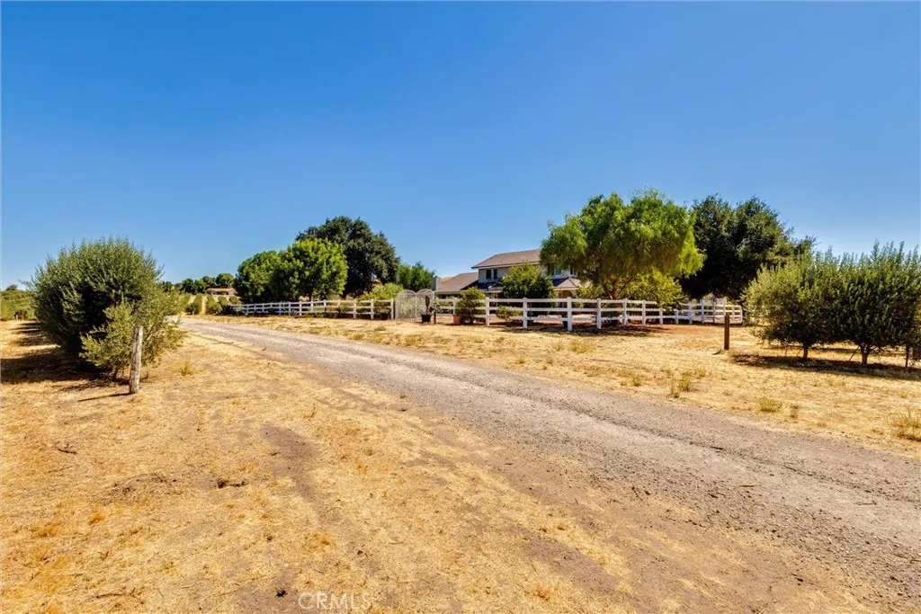 5055 Rancho La Loma Linda Drive, Paso Robles, California 93446 home-pic-34