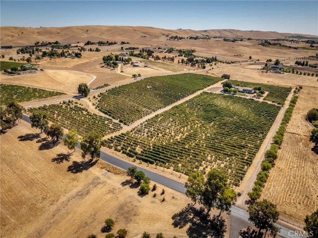 5055 Rancho La Loma Linda Drive, Paso Robles, California 93446 home-pic-52