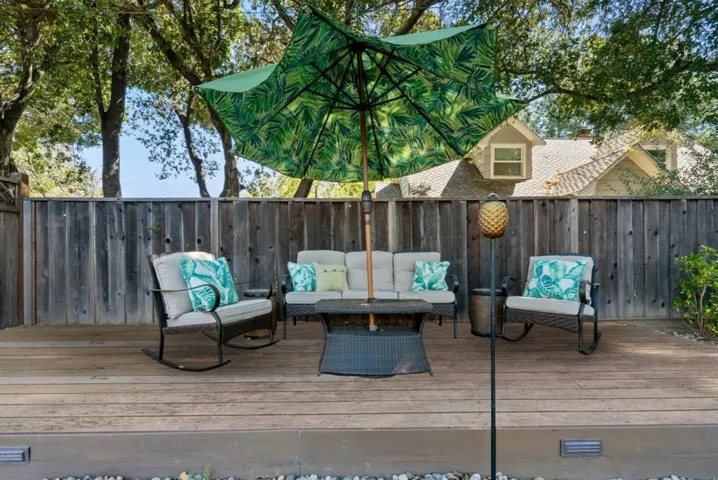20283 La Paloma Avenue, Saratoga, California 95070