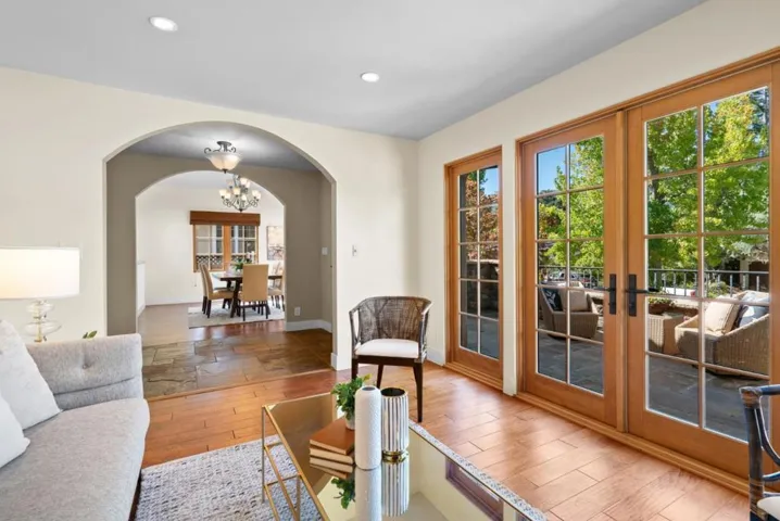 20283 La Paloma Avenue, Saratoga, California 95070