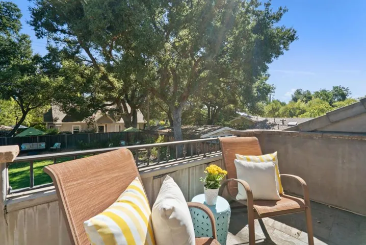 20283 La Paloma Avenue, Saratoga, California 95070